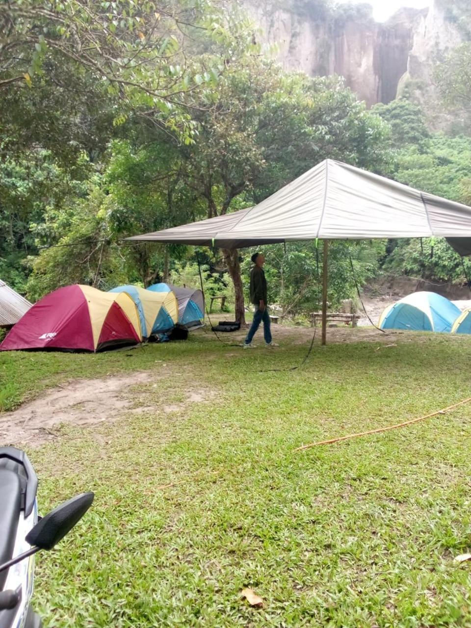 Tapian Ratu Camp Real Букитинги Екстериор снимка