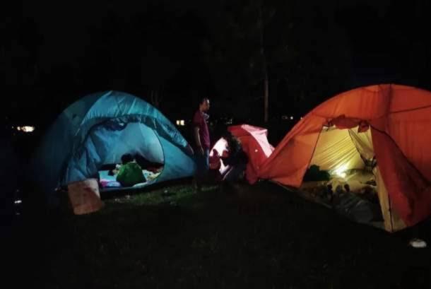 Tapian Ratu Camp Real Букитинги Екстериор снимка